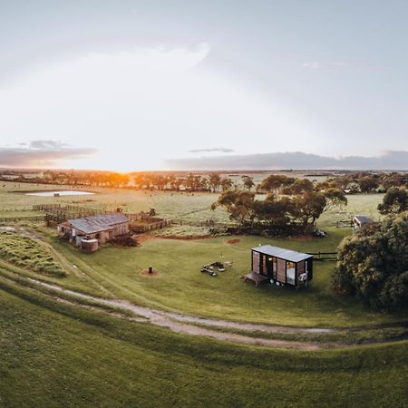 Bush Retreat 1 By Tiny Away Villa Alberton West Buitenkant foto